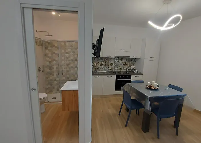 Marina House 펜션 *